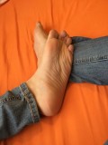 Xtudr - PIESMUYWAPOS Ofrezco mis pies a fetichistas que sepan hacer buen uso de unos pies y los disfruten como quieran!